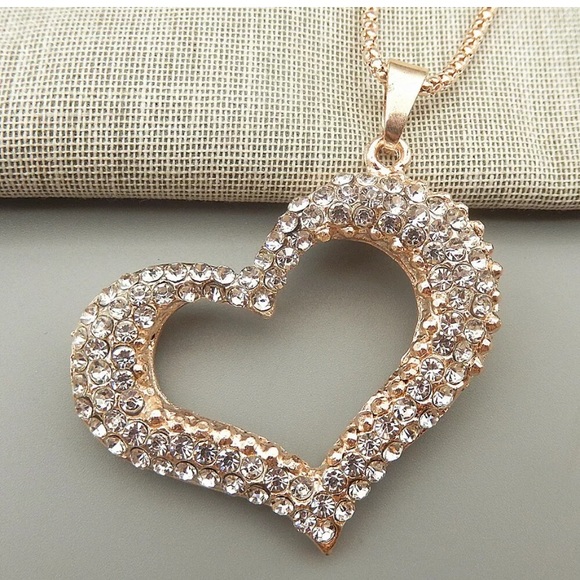 Betsey Johnson Jewelry - Just in! NEW Crystal Heart Pendant & Chain!!